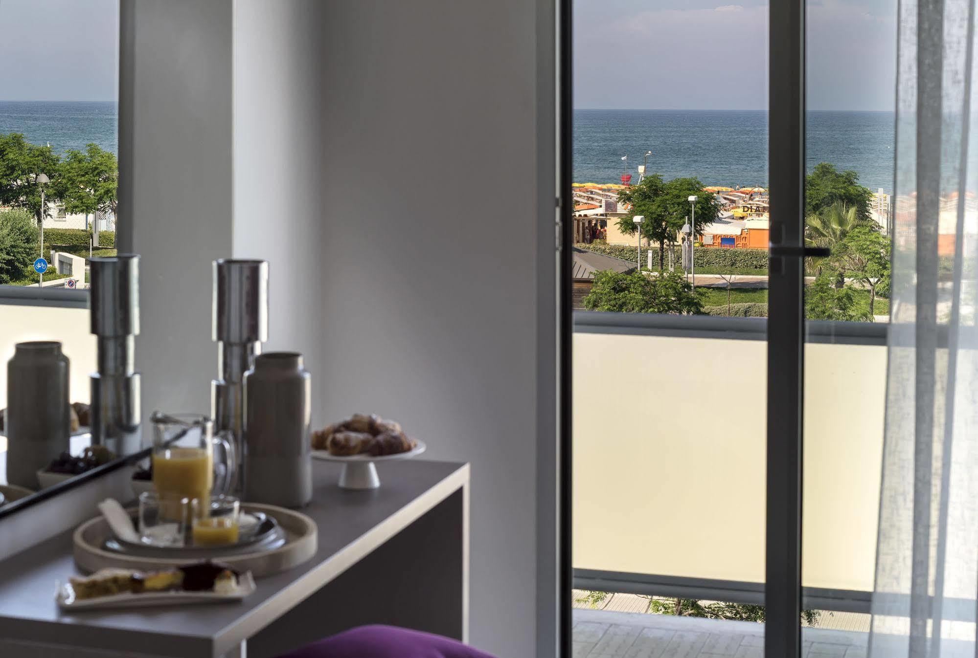 Hotel Boemia Riccione Zewnętrze zdjęcie