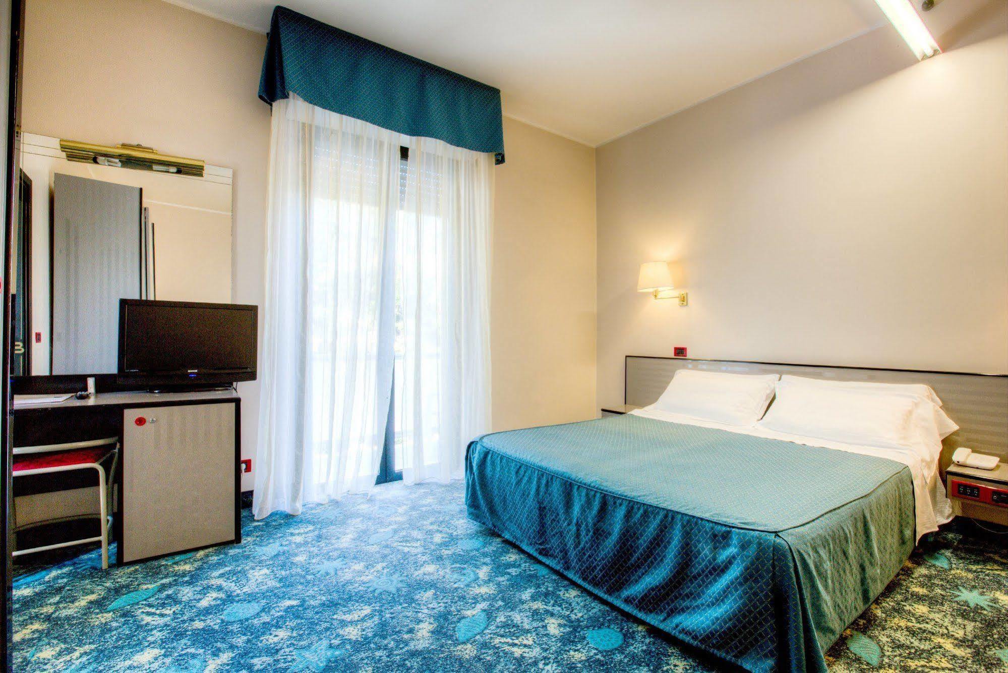 Hotel Boemia Riccione Zewnętrze zdjęcie